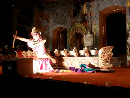 The Kebyar Trompong Dance at the Ubud Palace, Ubud, Bali.