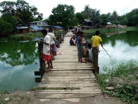 Gone fishin' in Mandalay, Myanmar. Gone fishin' in Mandalay, Myanmar.