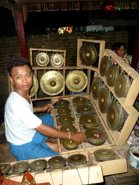 Gongs galore at the nat pwe in Taungbyone, Myanmar. Gongs galore at the nat pwe in Taungbyone, Myanmar.