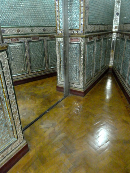 Dazzling chambers in Botataung Pagoda in Yangon, Myanmar. Dazzling chambers in Botataung Pagoda in Yangon, Myanmar.