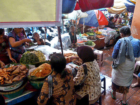 Your basic low-slung food stall on Jalon Malioboro in Yogyakarta, Java.