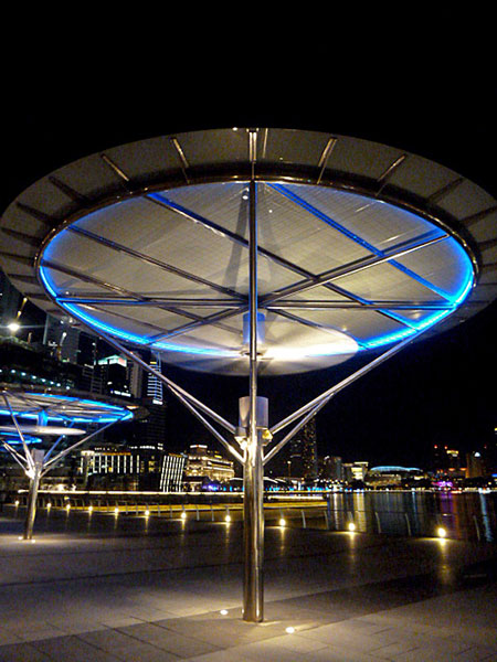The starship Enterprise? Nope, it's a solar powered cool-off station on the walkway around Marina Bay, Singapore.