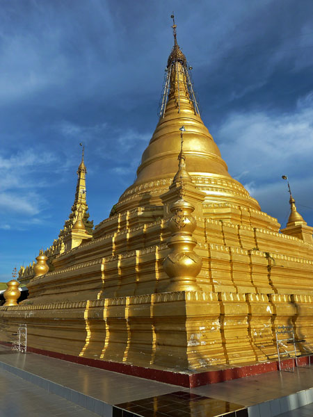 Sandamuni Pagoda in Mandalay, Myanmar.
