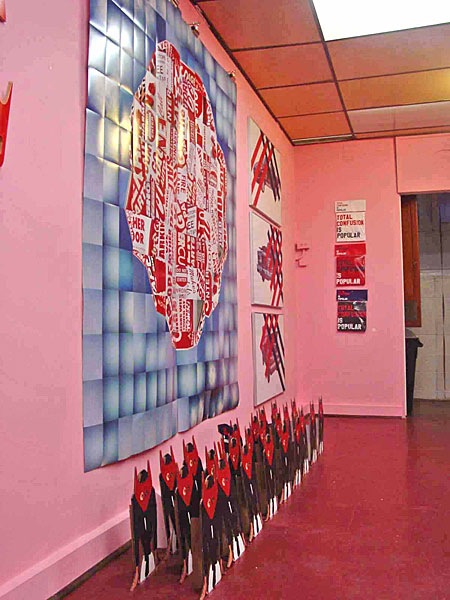 A side view of Yogi Proctor's Total Confusion is Popular art show, 2003.